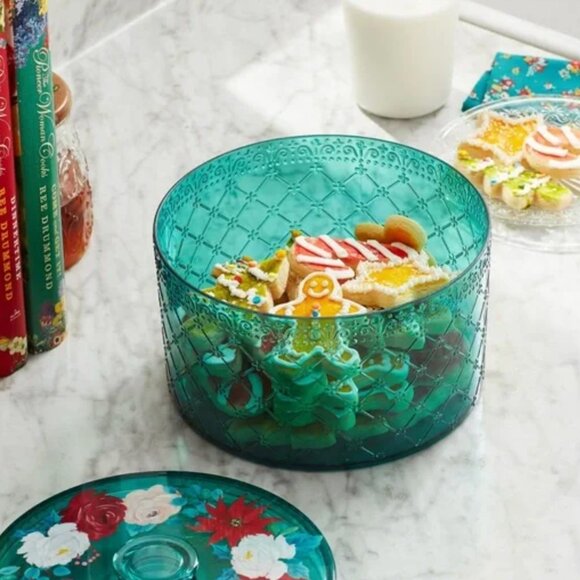 Pioneer Woman Wishful Winter Round Holiday Treat Container - Picture 2 of 2